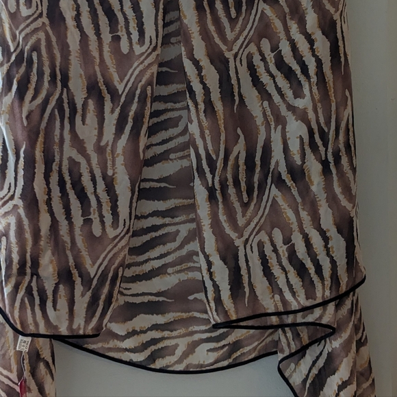 Convertible Vest-Tan Zebra - Picture 4 of 4